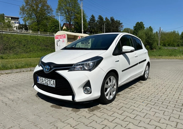 Toyota Yaris cena 42500 przebieg: 101000, rok produkcji 2014 z Mszana Dolna małe 466